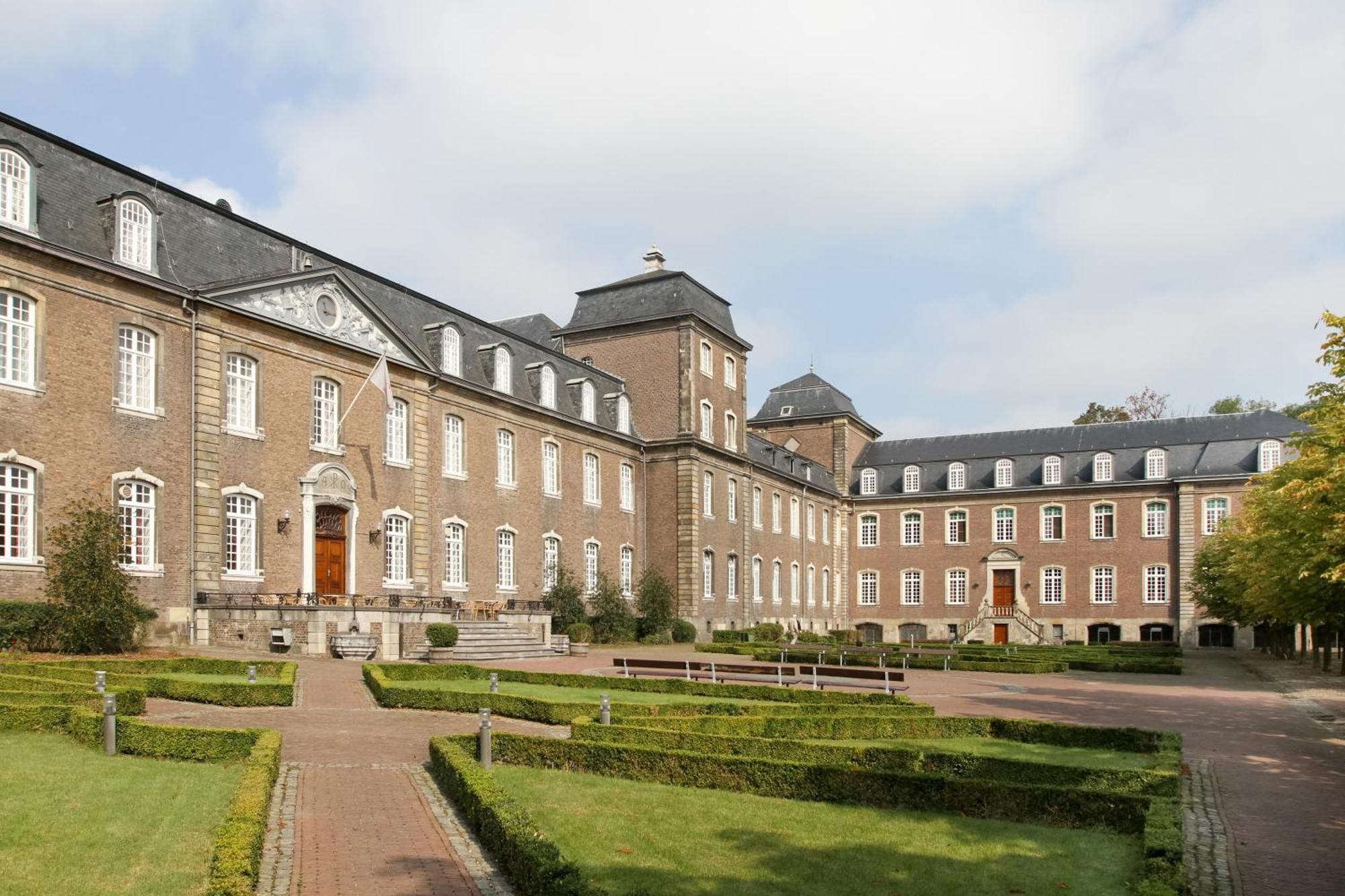 Abdij Hotel Rolduc Kerkrade Ngoại thất bức ảnh